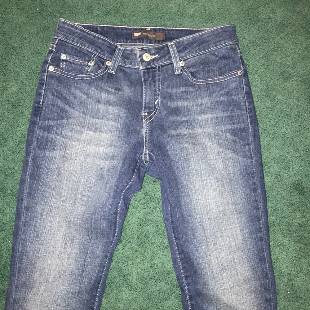 NEVER WORN- Levi's Juniors size 7 medium wash